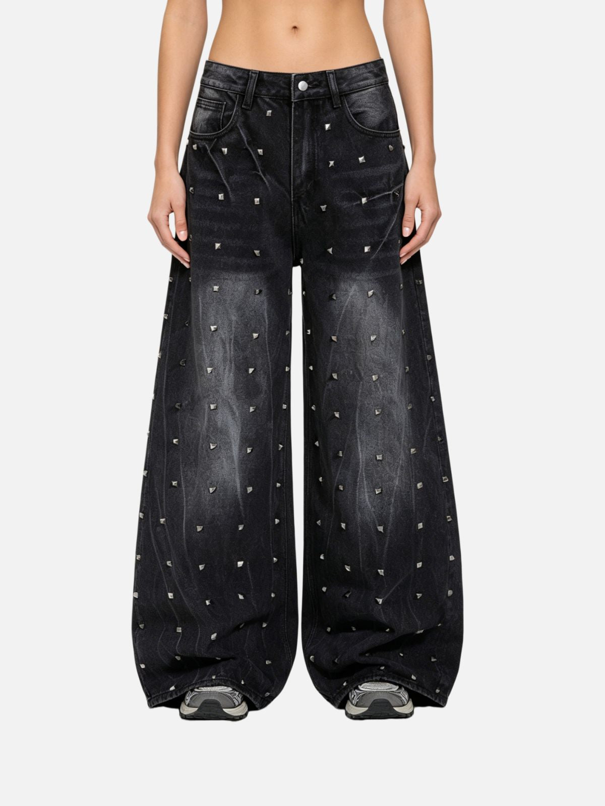 Haaura Baggy Vintage Washed Studded Jeans