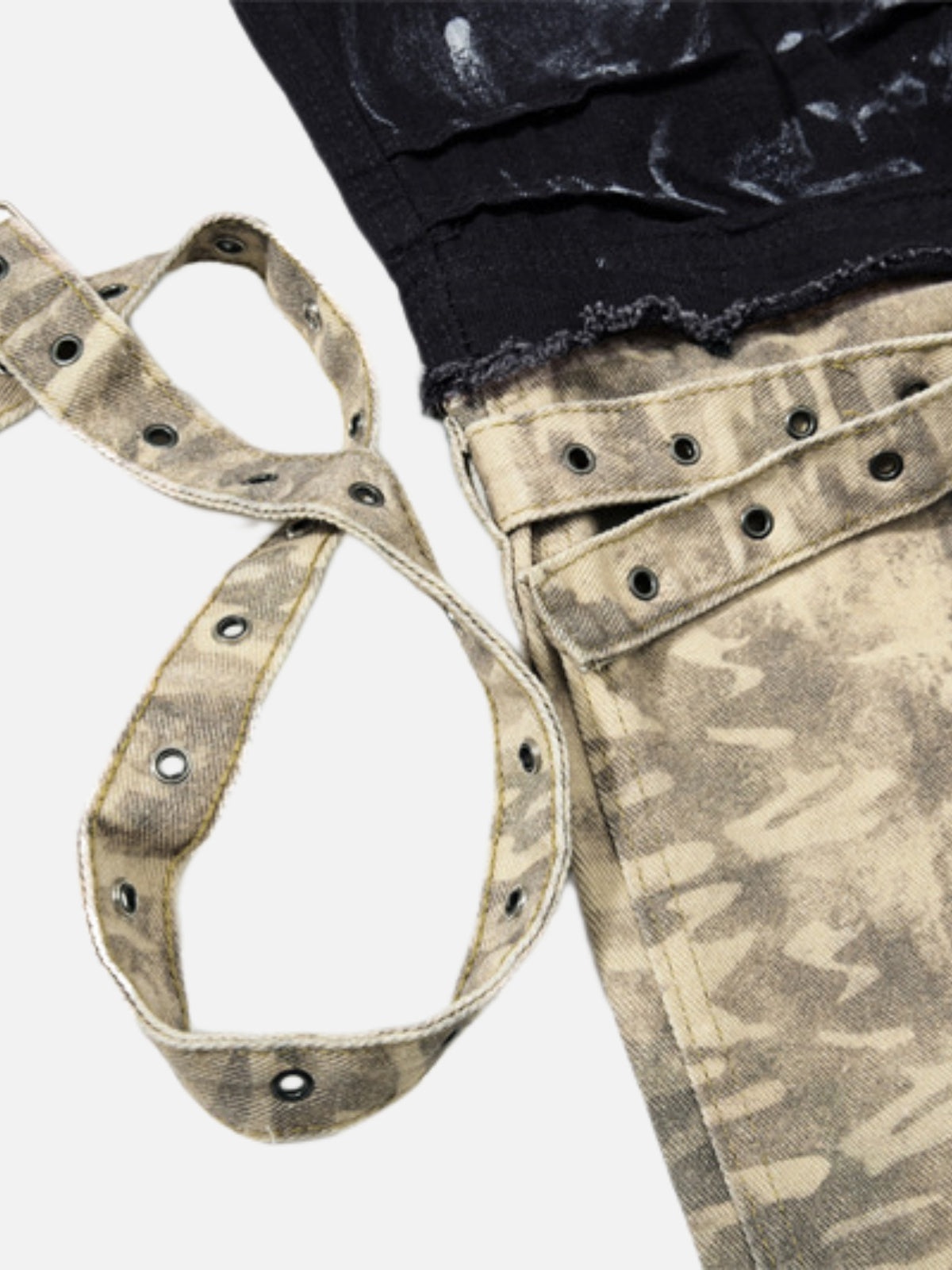 Haaura Frayed Patchwork Camo Cargo Baggy Pants