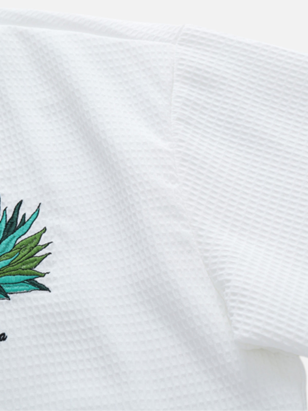 Haaura Botanical Embroidered Short Sleeve Shirt