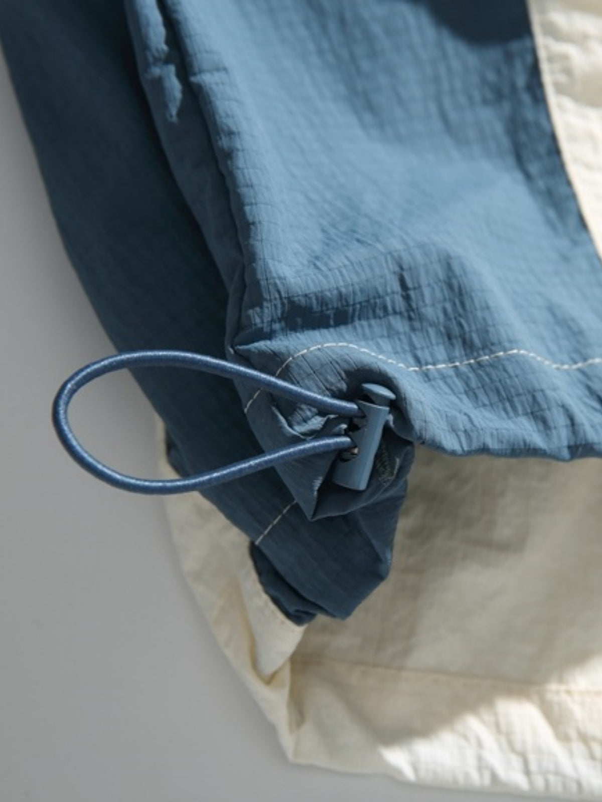 Haaura Color Block Drawstring Hem Tee