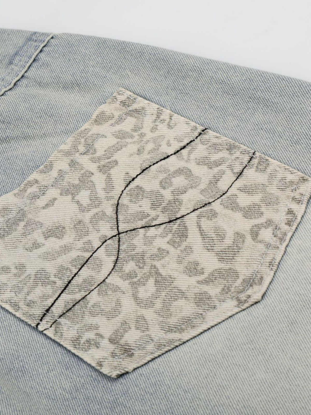 Haaura Baggy Wash Leopard Print Jeans