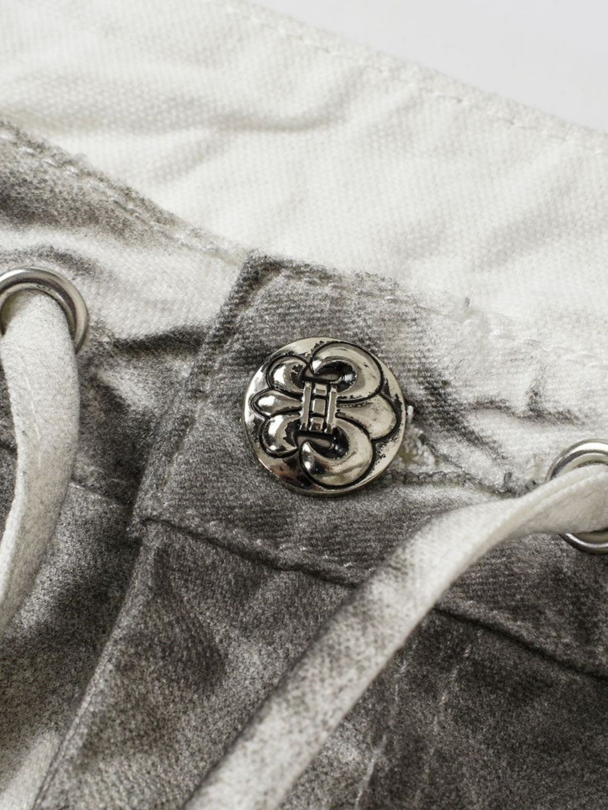 Haaura Baggy Distressed Cargo Pants
