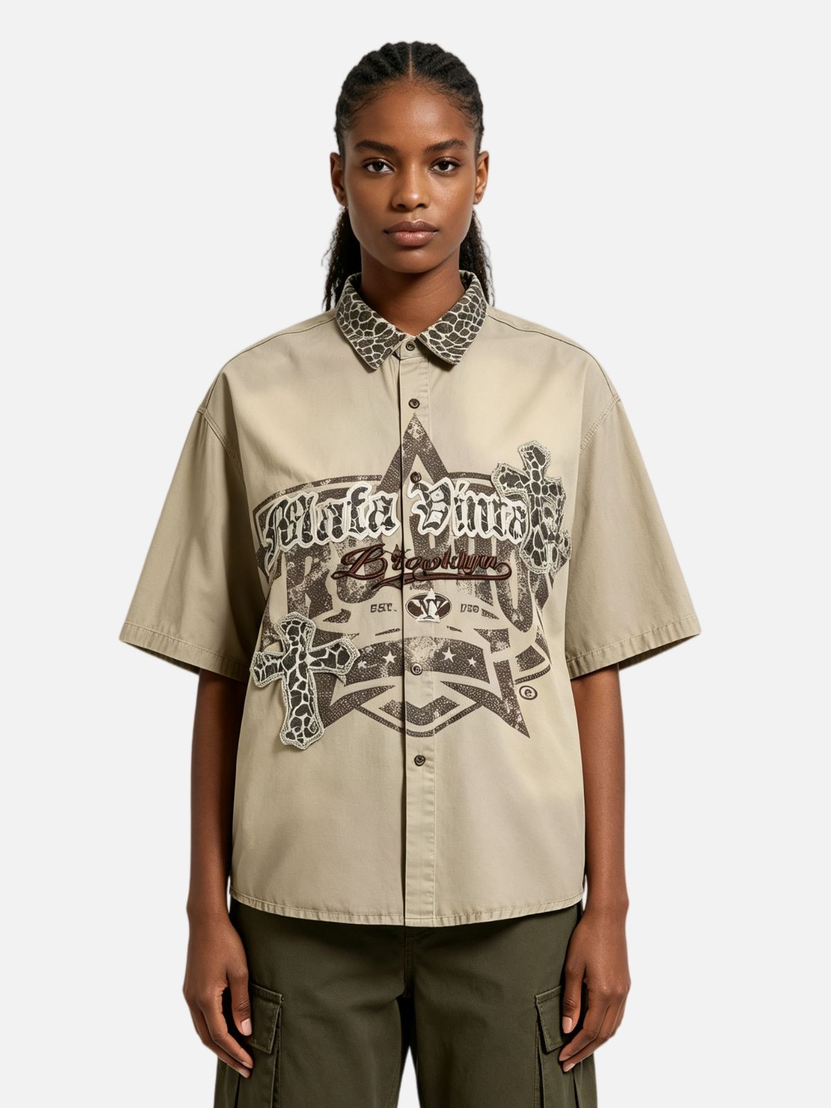 Haaura Boxy Leopard Contrast Collar Graphic Shirt