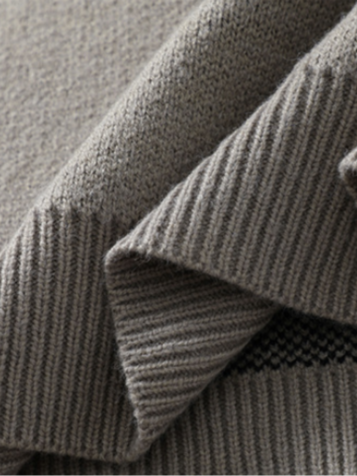 Haaura “Don‘t Lose Heart” Knit Sweater