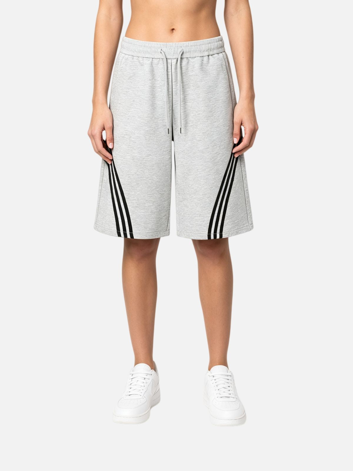 Haaura Curved Stripe Drawstring Baggy Sweatshorts