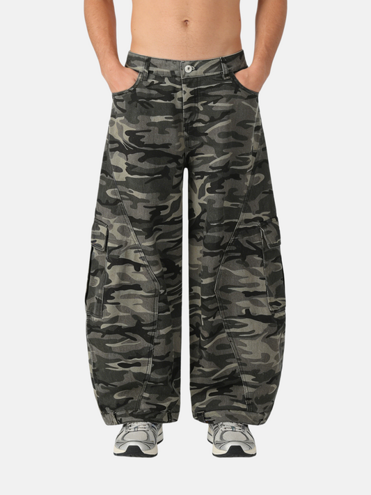 Haaura Camo Cargo Super Baggy Pants