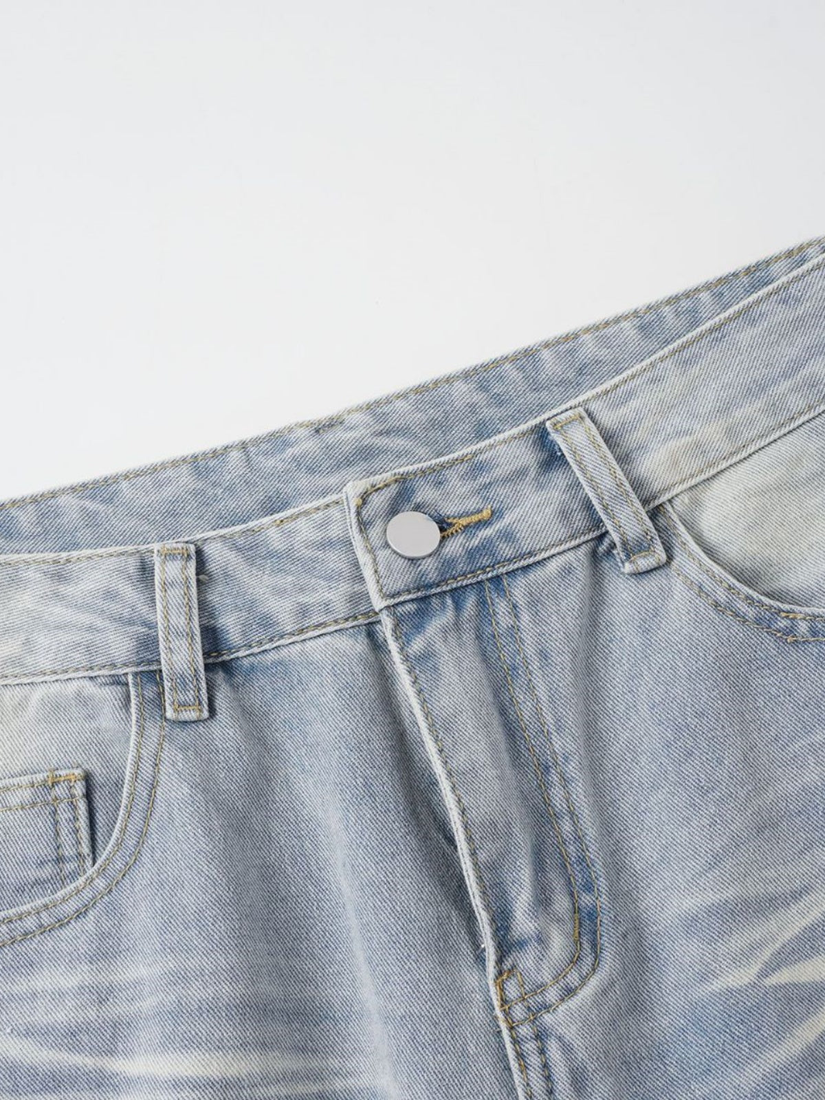 Haaura Baggy Distressed Jeans
