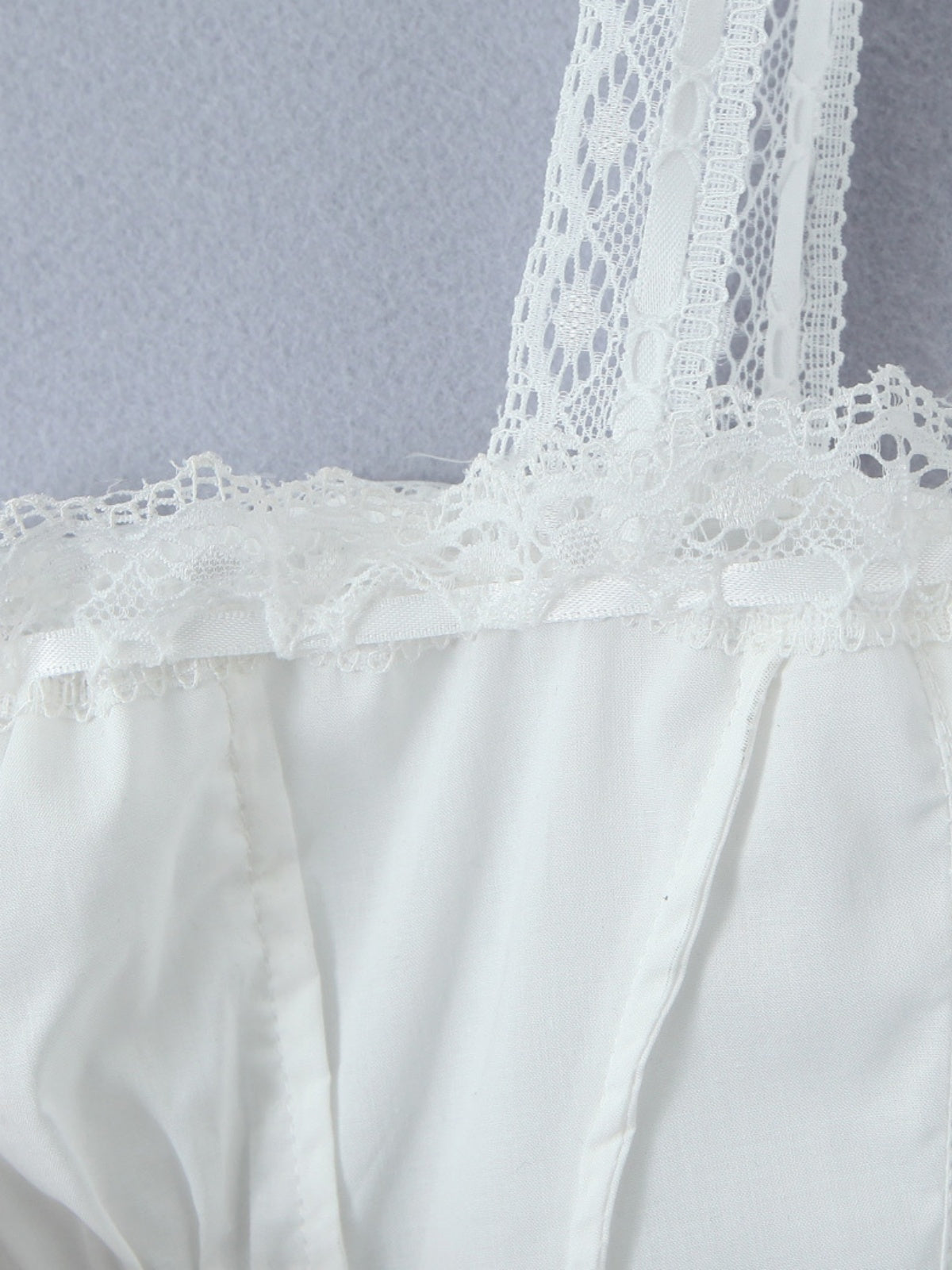 Haaura Lace Bow Tie Front Ruched Cami Top
