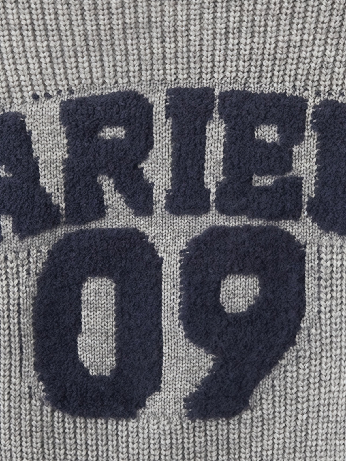 Haaura 09 V-Neck Sweater